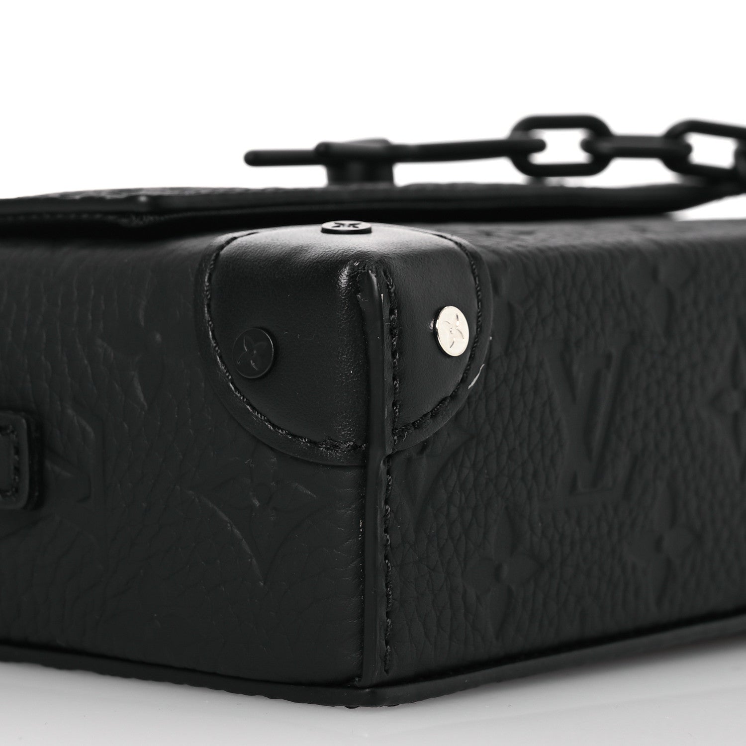 Louis Vuitton Taurillon Monogram Steamer Wearable Wallet Black 9 of 13