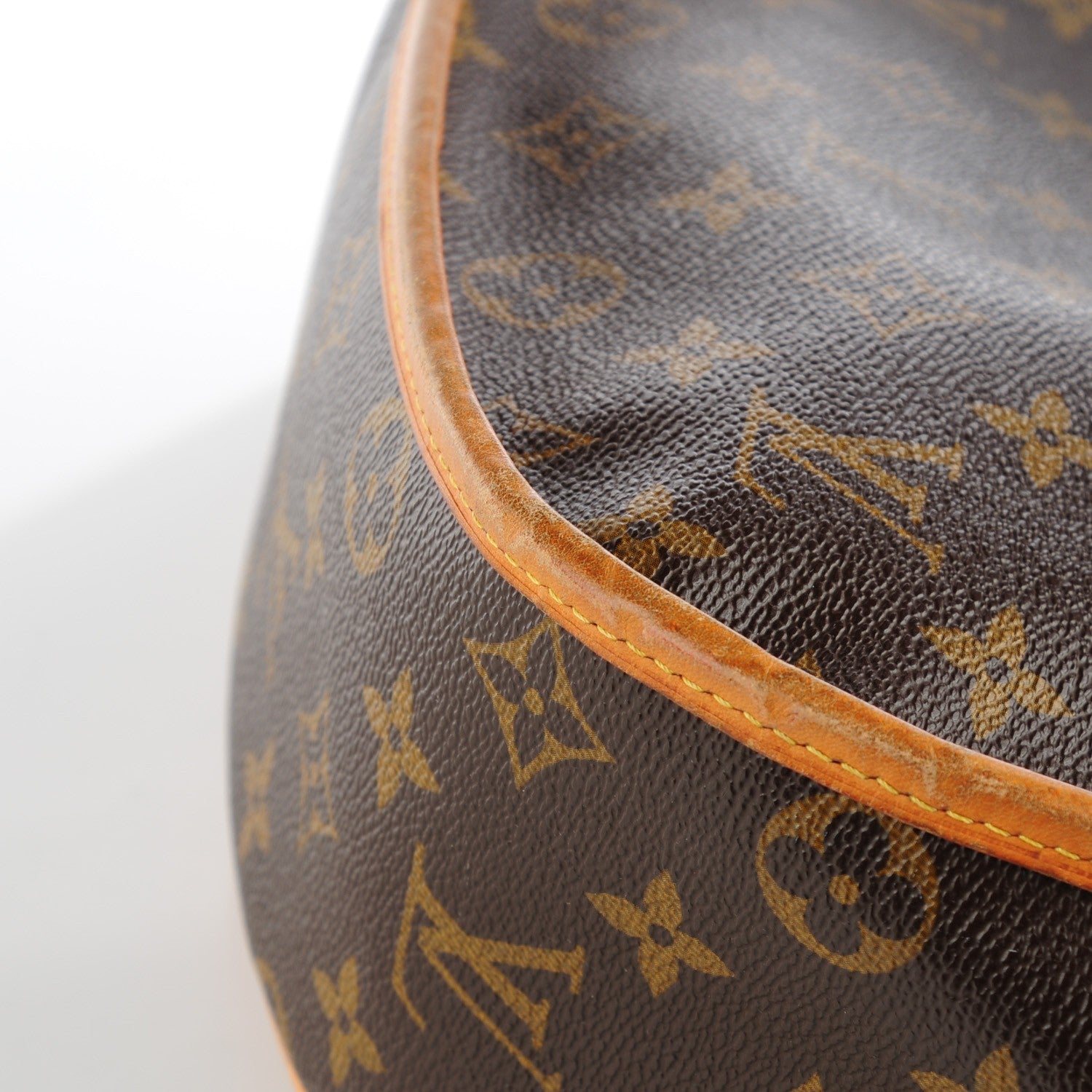 Louis Vuitton Monogram Menilmontant MM 9 of 9
