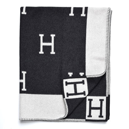 Hermes Wool Cashmere New Classic Avalon Blanket Ecru Gris Fonce 3 of 4