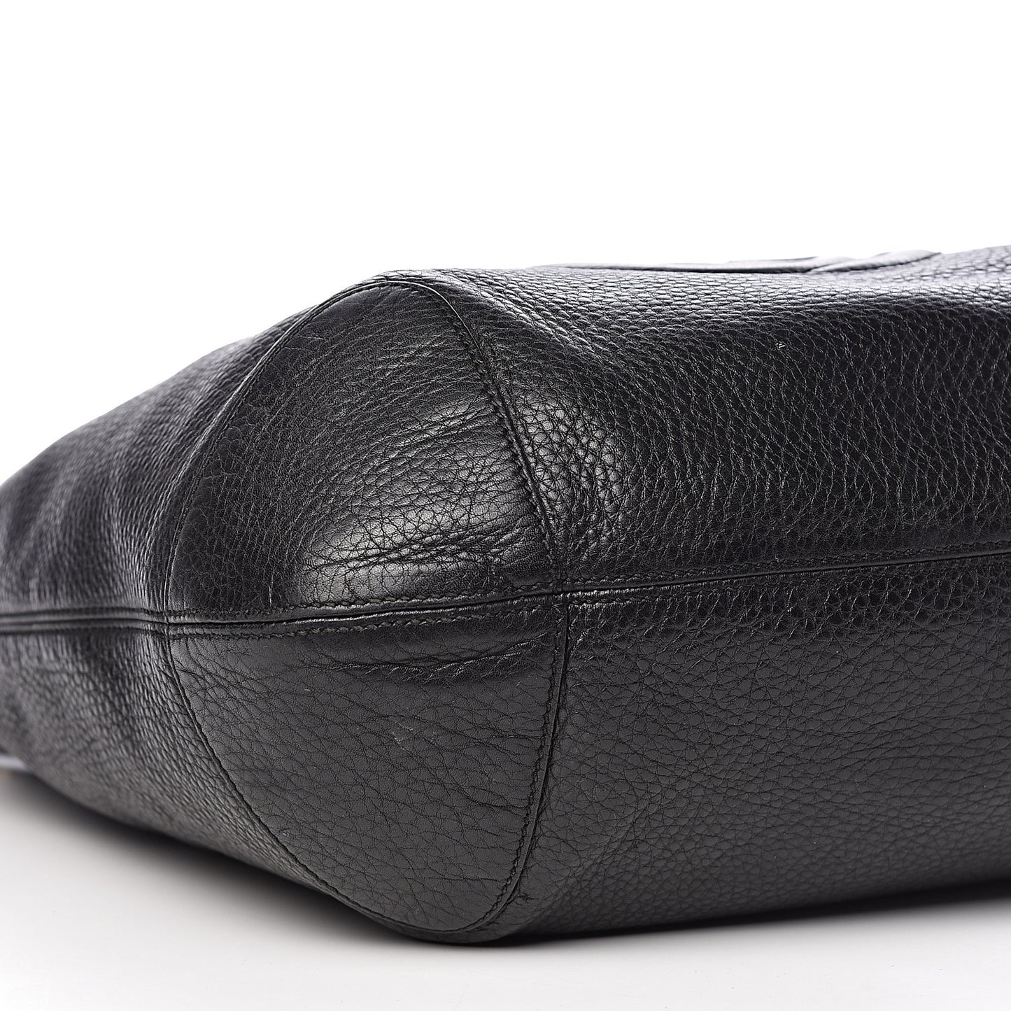 Pebbled Calfskin Medium Soho Chain Hobo Black