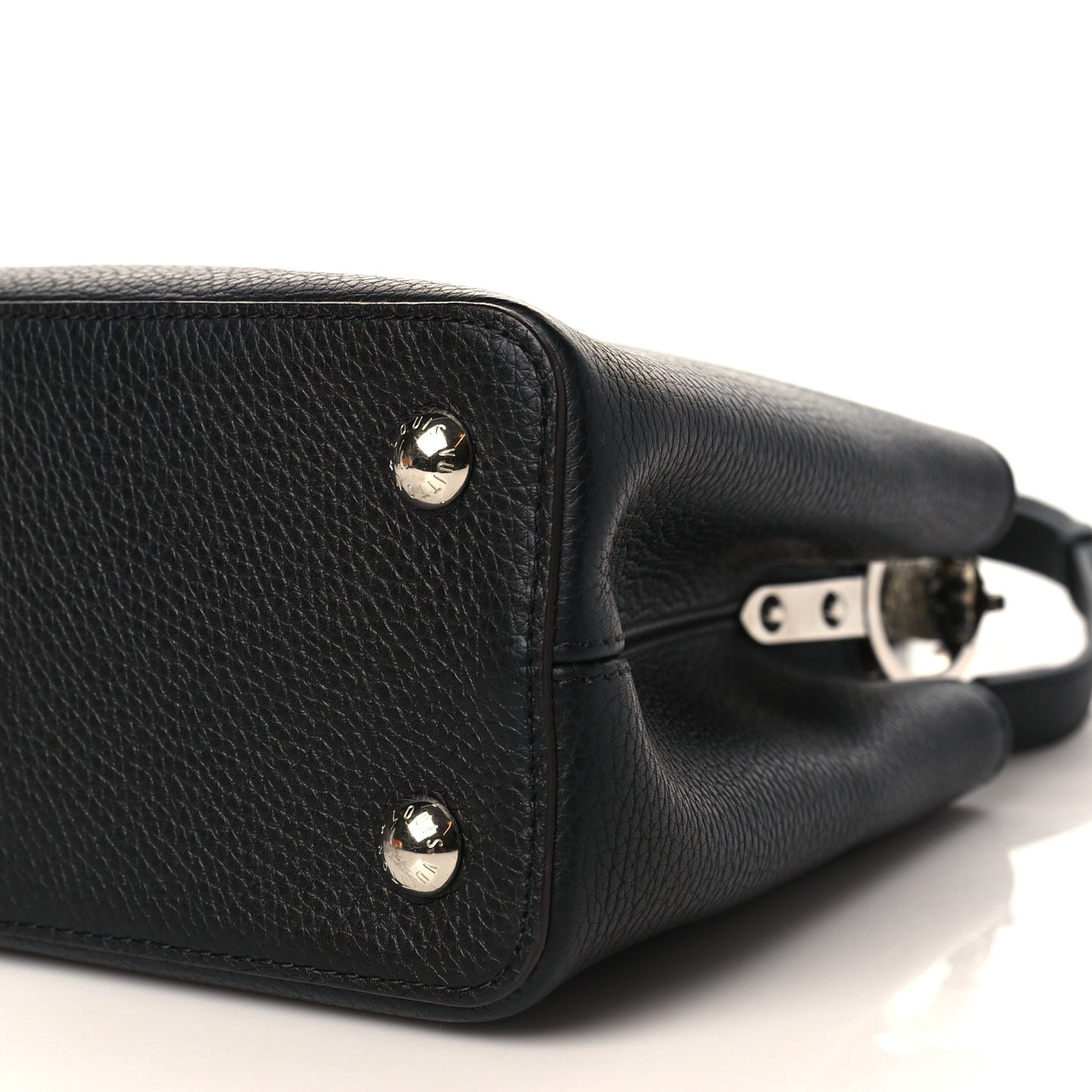 Taurillon Snakeskin Capucines MM Black