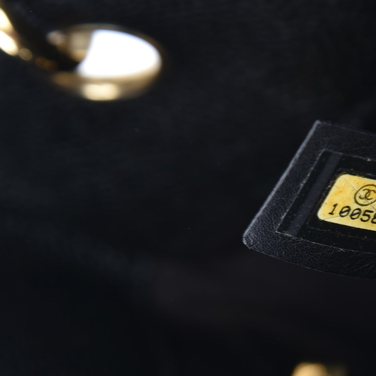 Caviar Quilted Petit Shopping Tote PST Black