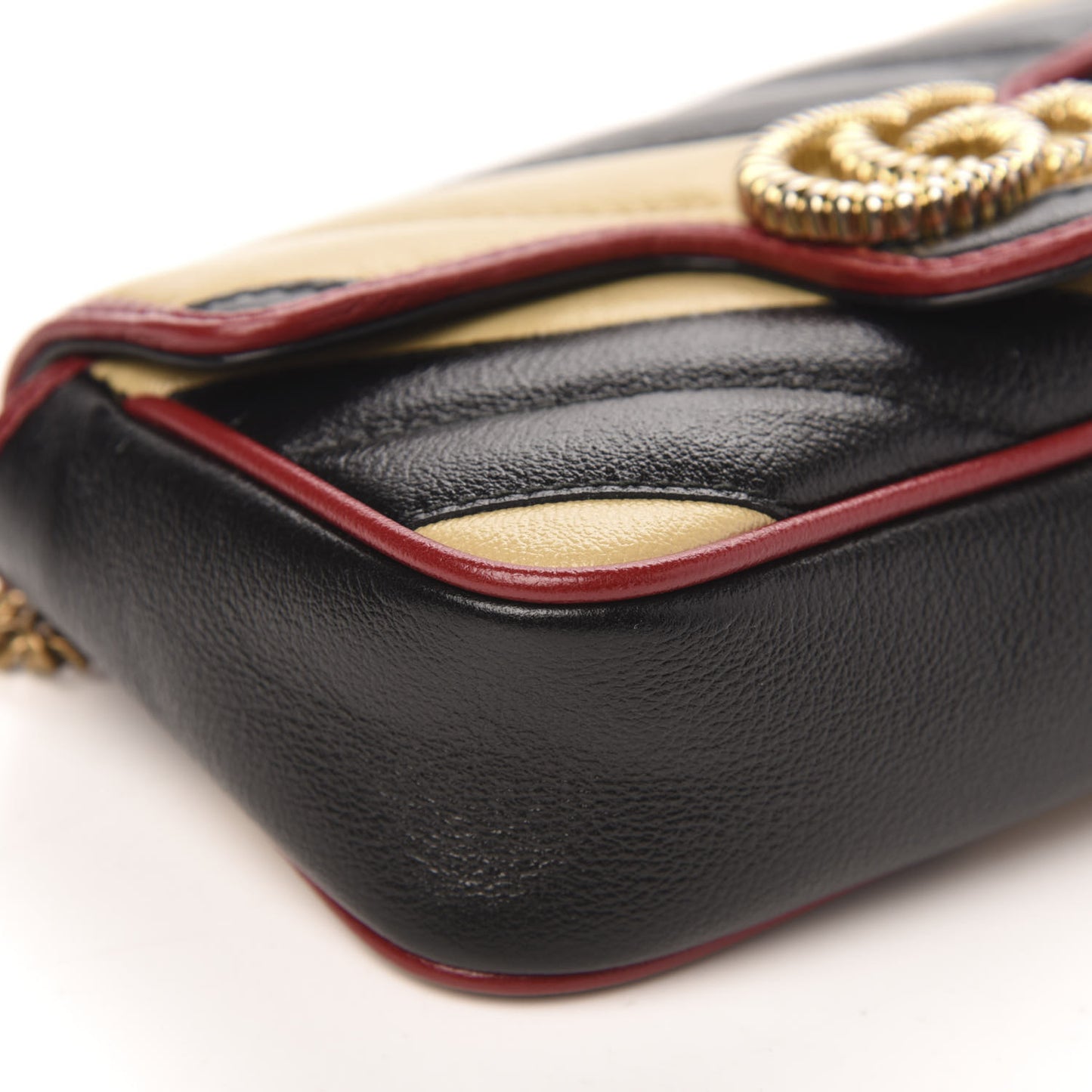 Vintage Effect Calfskin Matelasse Diagonal Striped Super Mini Torchon GG Marmont Shoulder Bag Black Beige