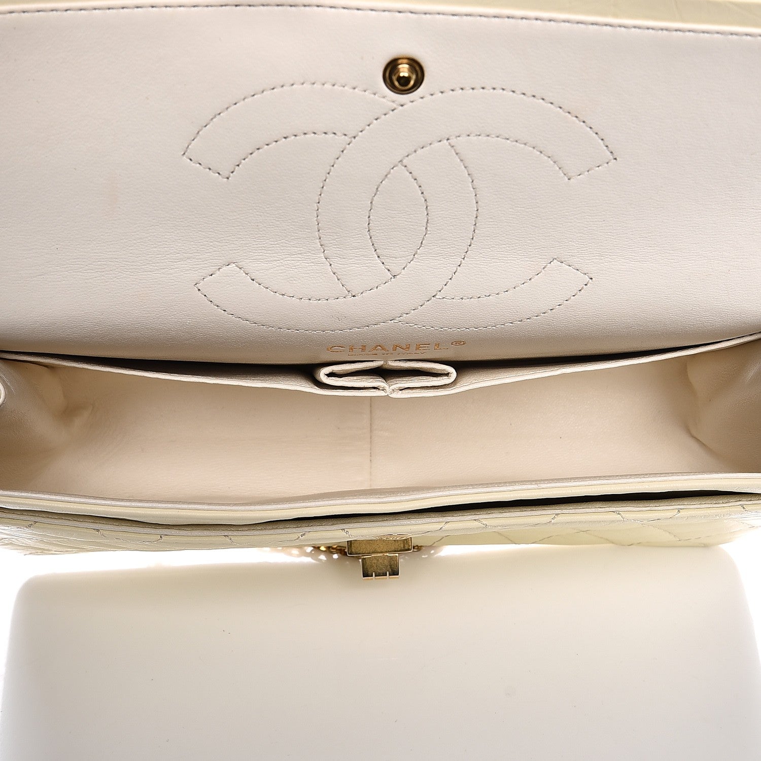 Chanel Aged Calfskin Quilted 2.55 Reissue 226 Flap Ivory 5 of 11
