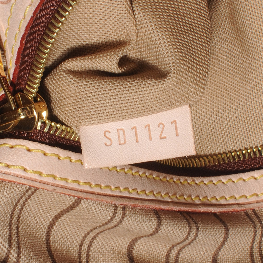 Louis Vuitton Monogram Delightful MM 8 of 8