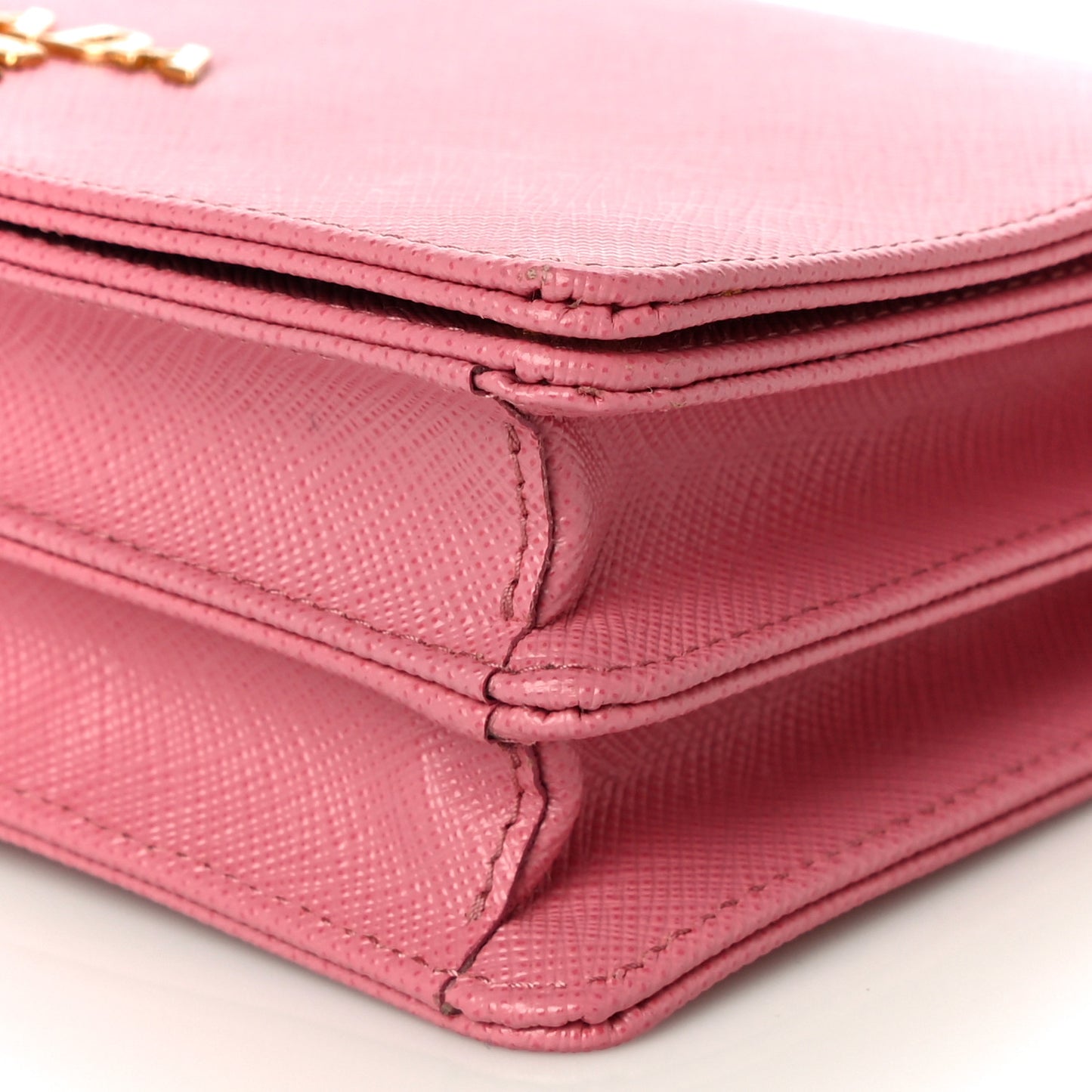 Saffiano Lux Chain Wallet Petalo