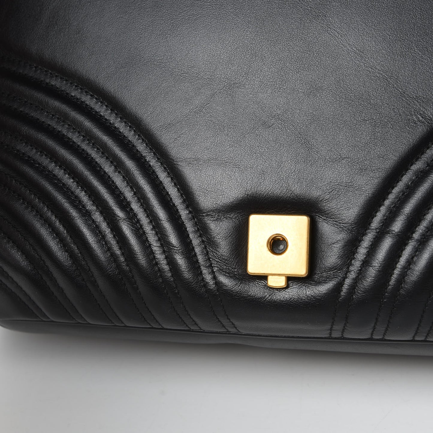 Calfskin Matelasse Large GG Marmont Shoulder Bag Black