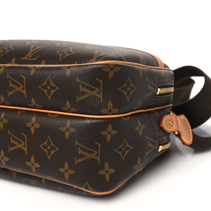 Louis Vuitton Monogram Reporter PM 10 of 10