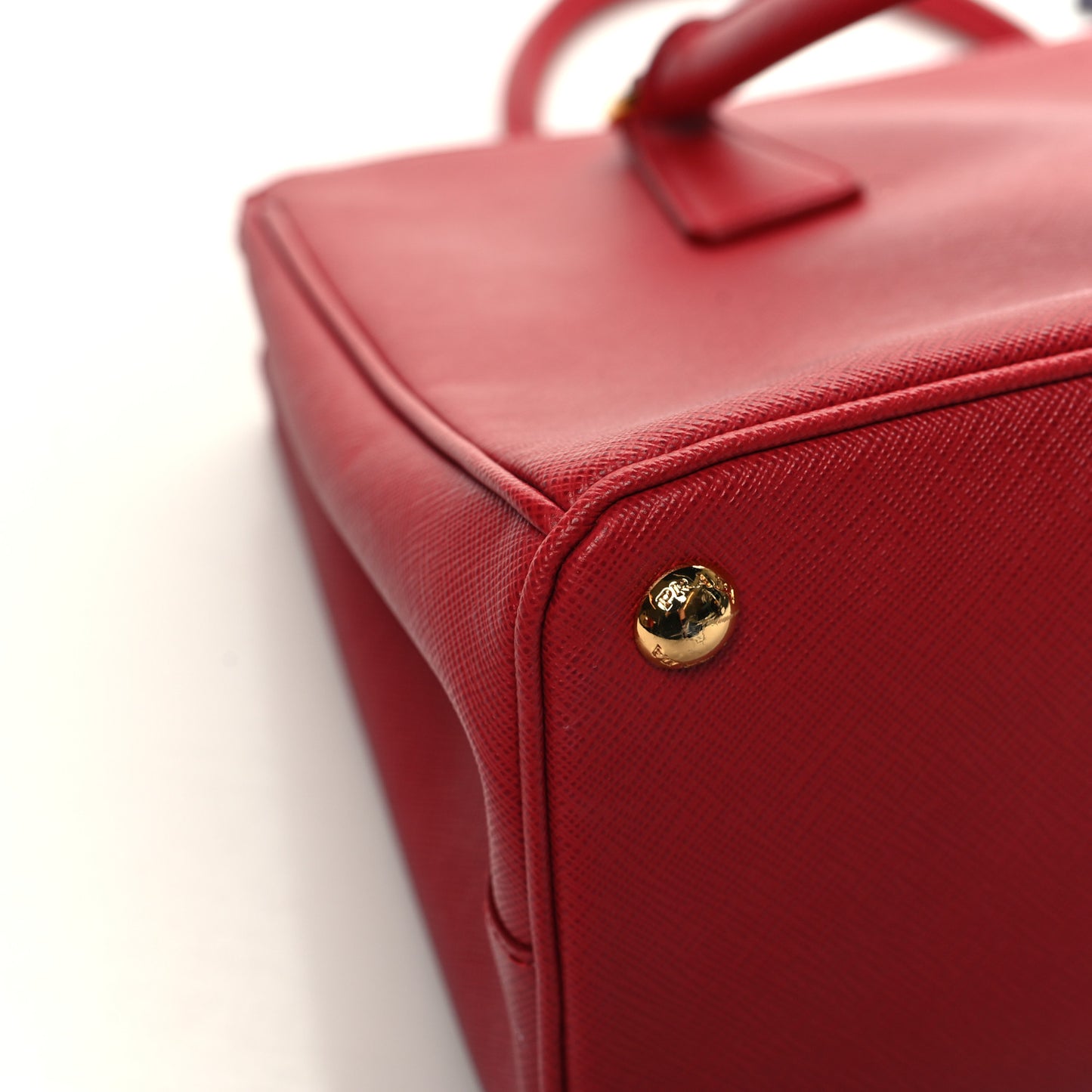 Saffiano Small Galleria Double Zip Tote Fuoco