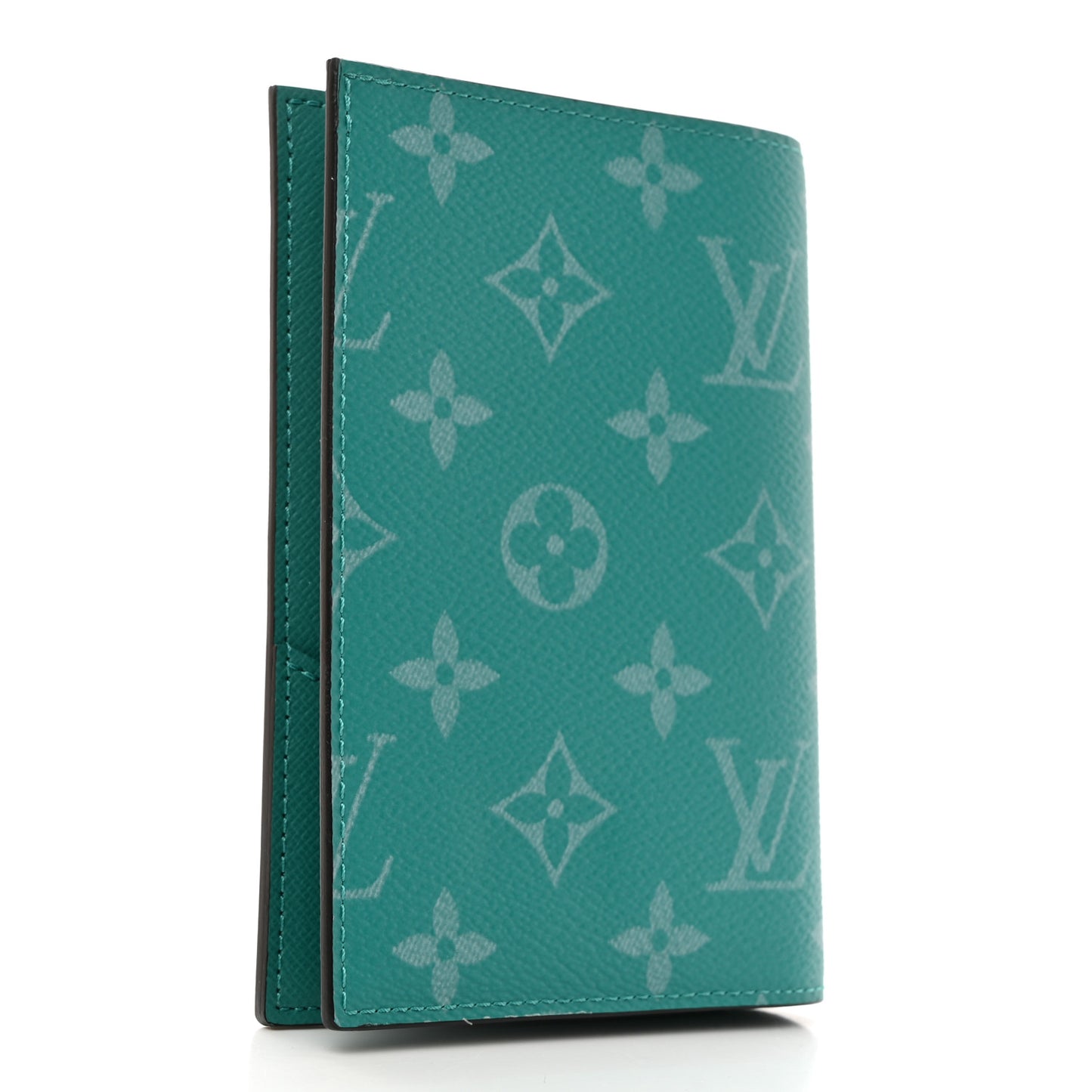 Monogram Taiga Passport Cover Vert