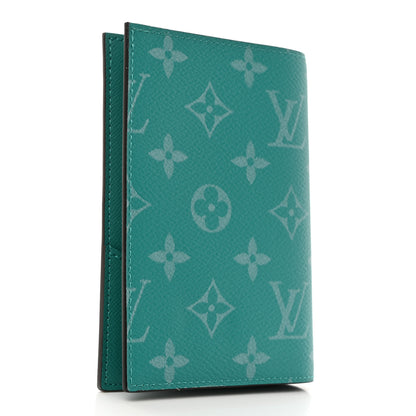 Louis Vuitton Monogram Taiga Passport Cover Vert 3 of 8