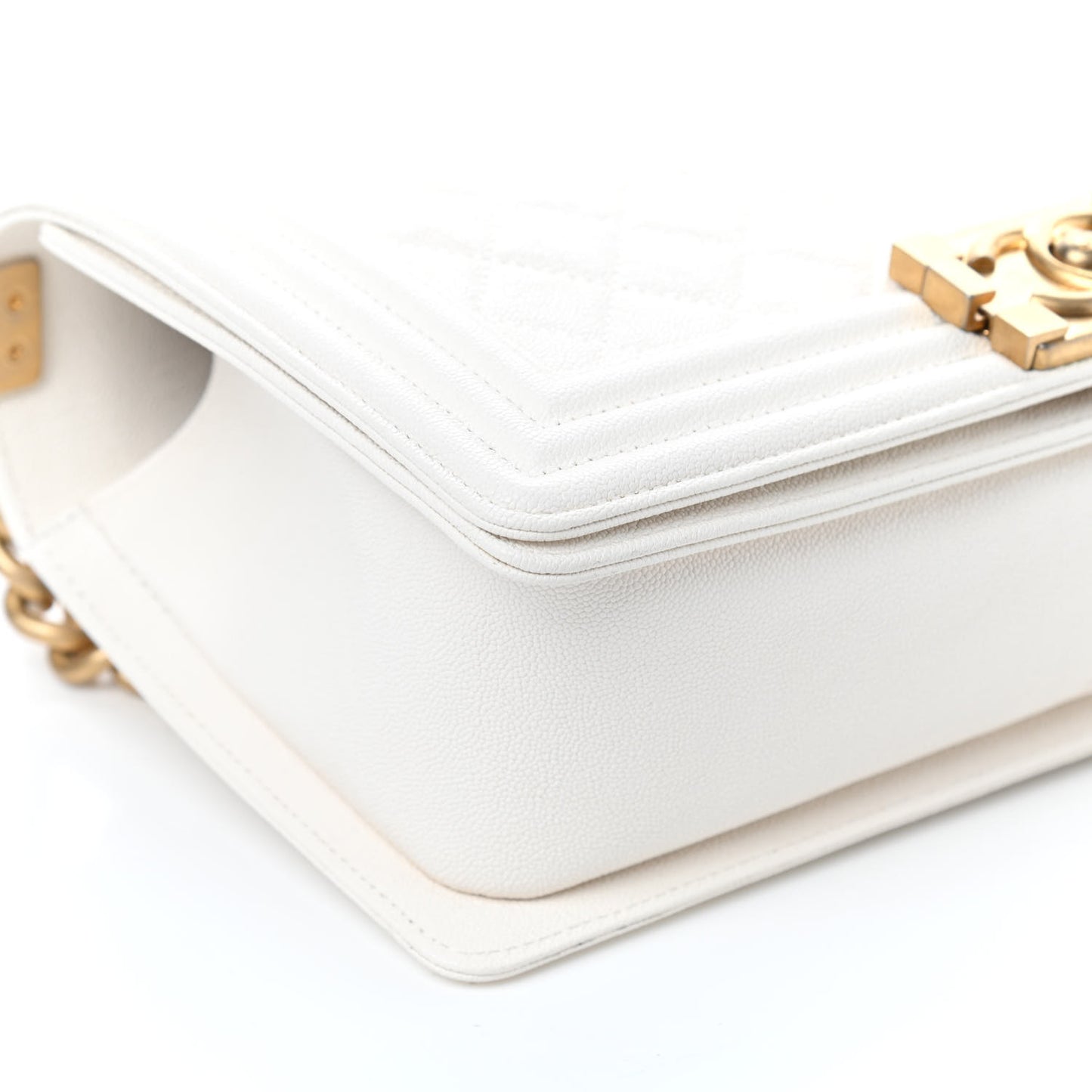 Caviar Quilted Medium Boy Flap Ivory