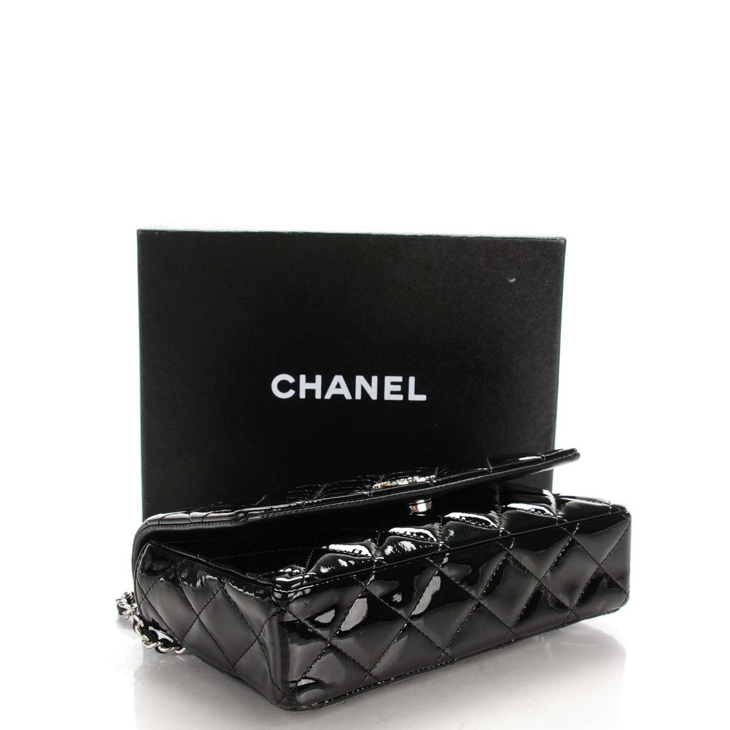 Patent Quilted Brilliant Wallet On Chain WOC Black