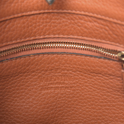Valentino Garavani Pebbled Calfskin Small Rockstud Flip-Lock Messenger Bag Light Cuir 6 of 11