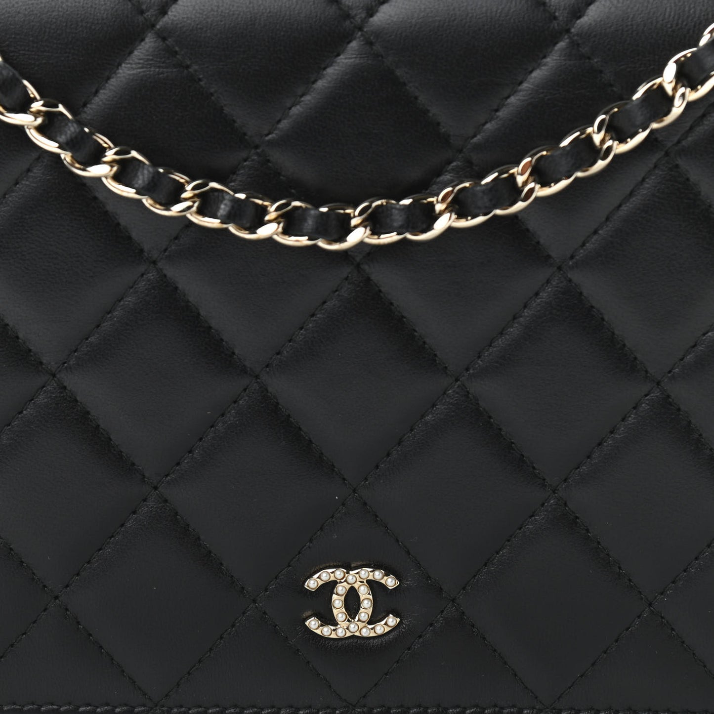 Iridescent Lambskin Quilted Pearl Wallet On Chain WOC Black