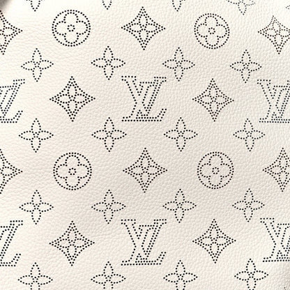 Louis Vuitton Mahina Beaubourg Hobo MM Snow 7 of 11