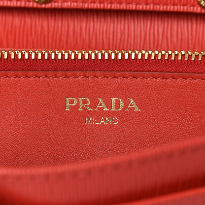 Prada Vitello Move Metal Oro Chain Wallet Lacca 6 of 9