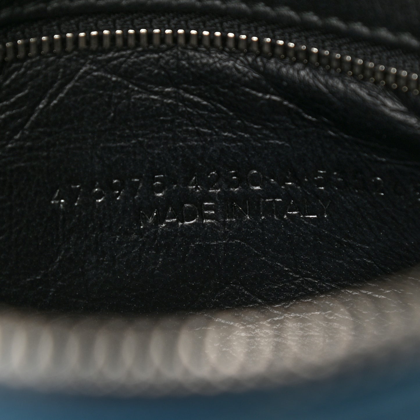 Calfskin S Triangle Duffle Bleu Persan