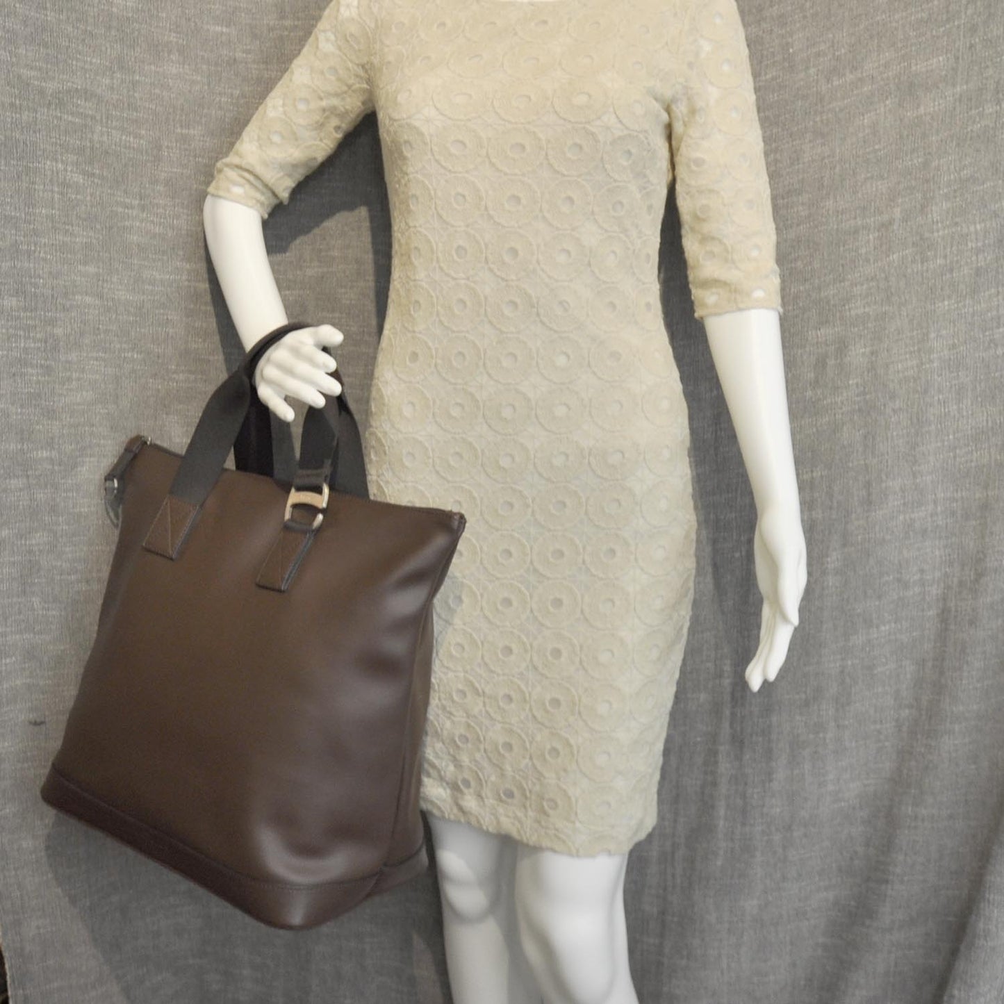 SALVATOREFERRAGAMOHickoryCalfskinToteCaffe