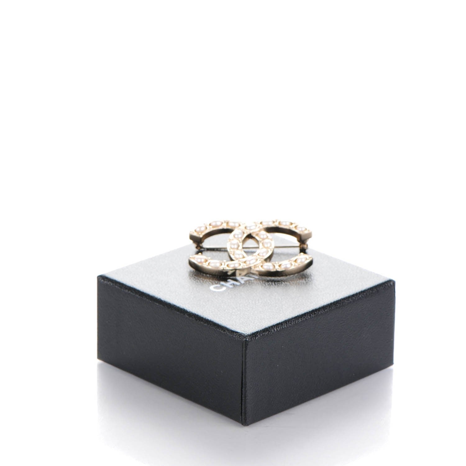 Chanel Pearl Large CC Brooch Gold 5 of 5