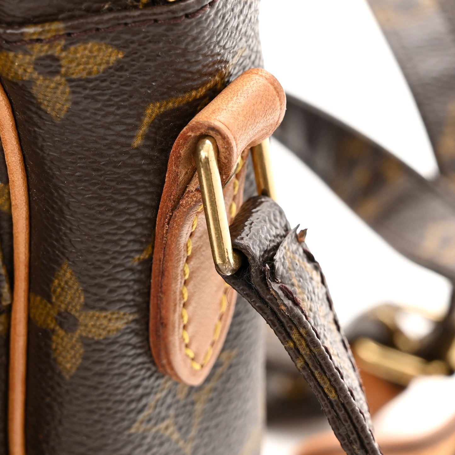 Monogram Amazone