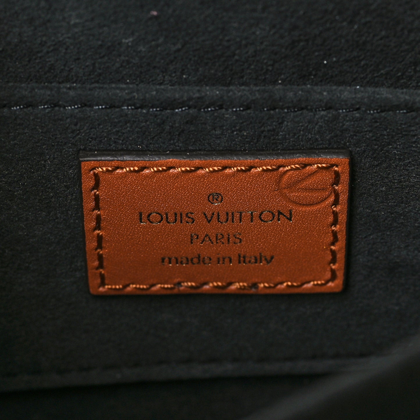 Reverse Monogram Dauphine Mini