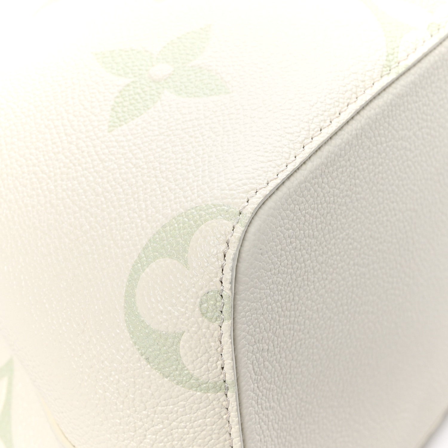 Louis Vuitton Empreinte Monogram Giant Neonoe BB Latte Matcha 11 of 12