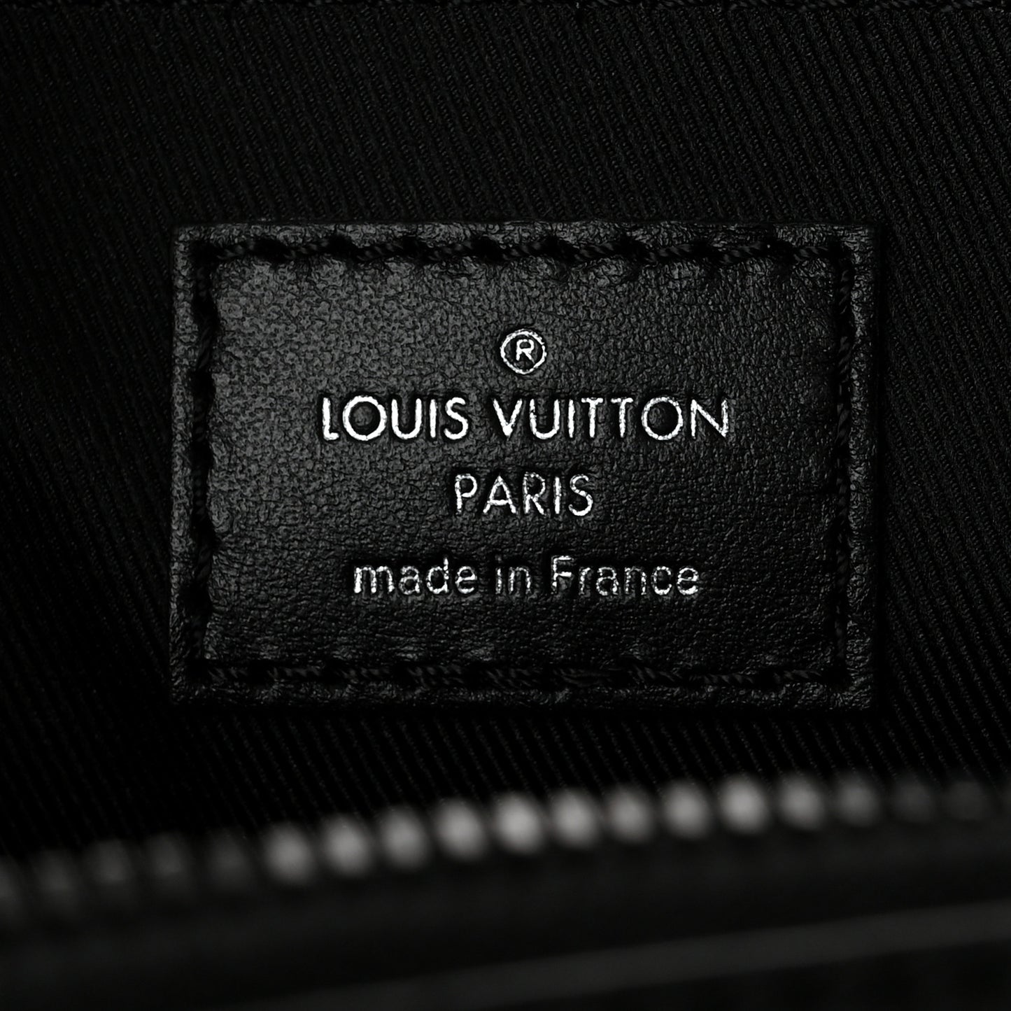 Taurillon Monogram Steamer Messenger Black