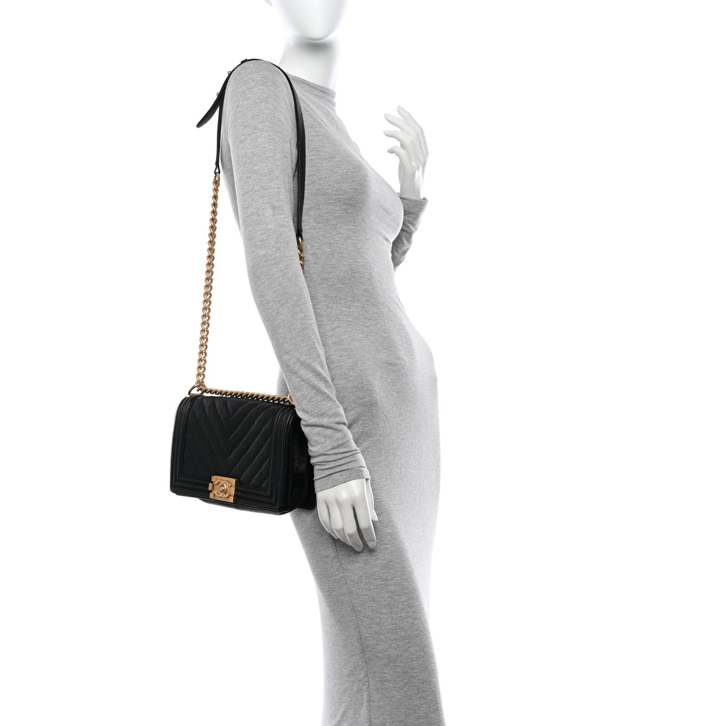 Caviar Chevron Quilted Medium Boy Flap Black