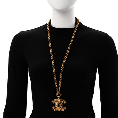 Chanel Metal Quilted CC Necklace Gold 2 of 6