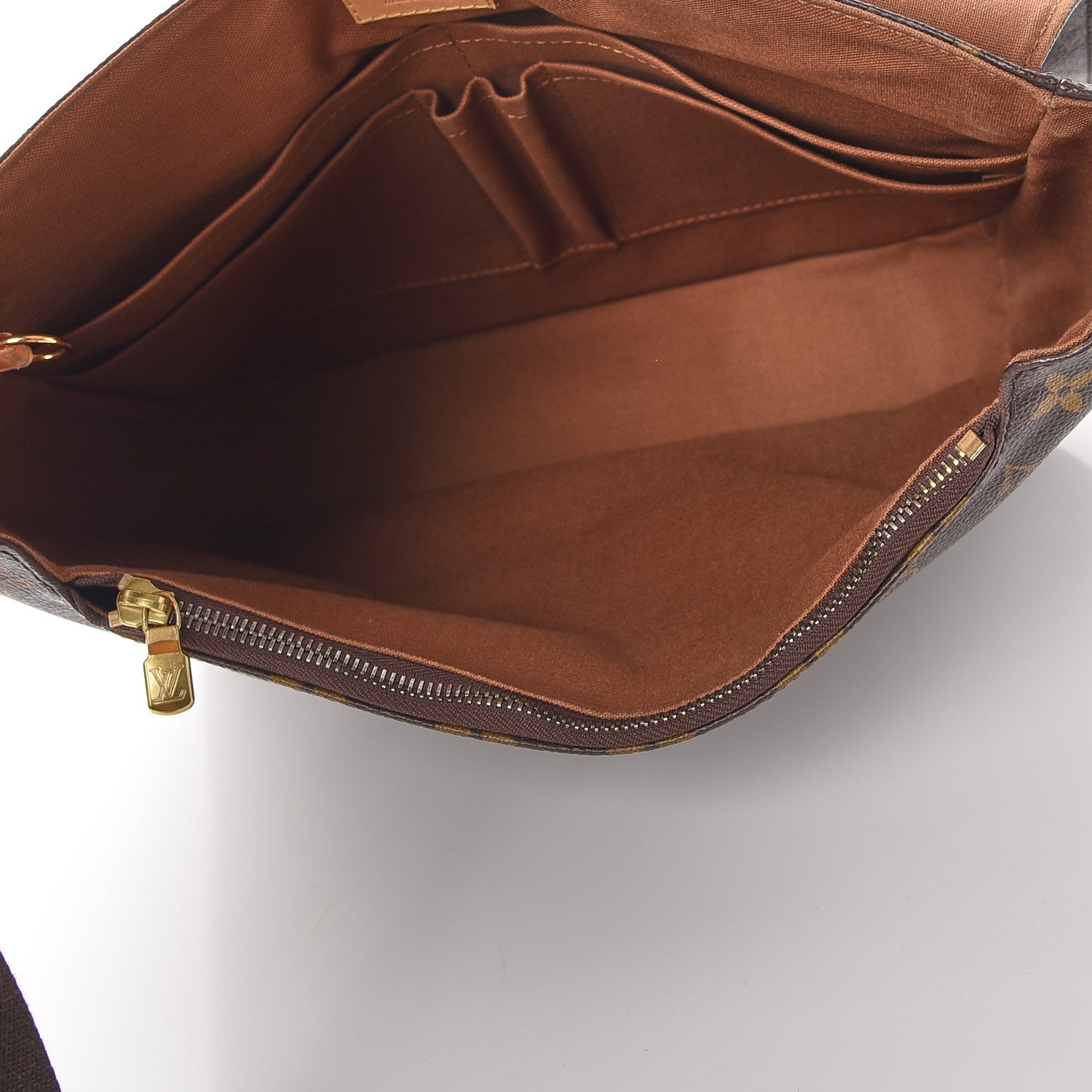 Louis Vuitton Monogram Beaubourg MM Messenger Bag 5 of 8