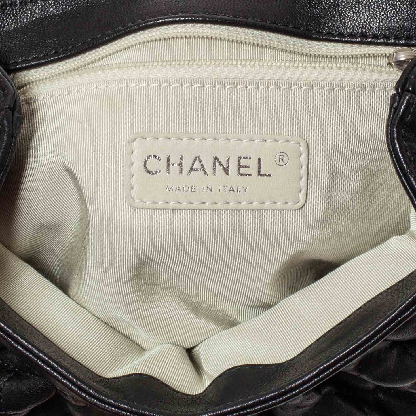 Washed Lambskin Mini Chain Around Messenger Black