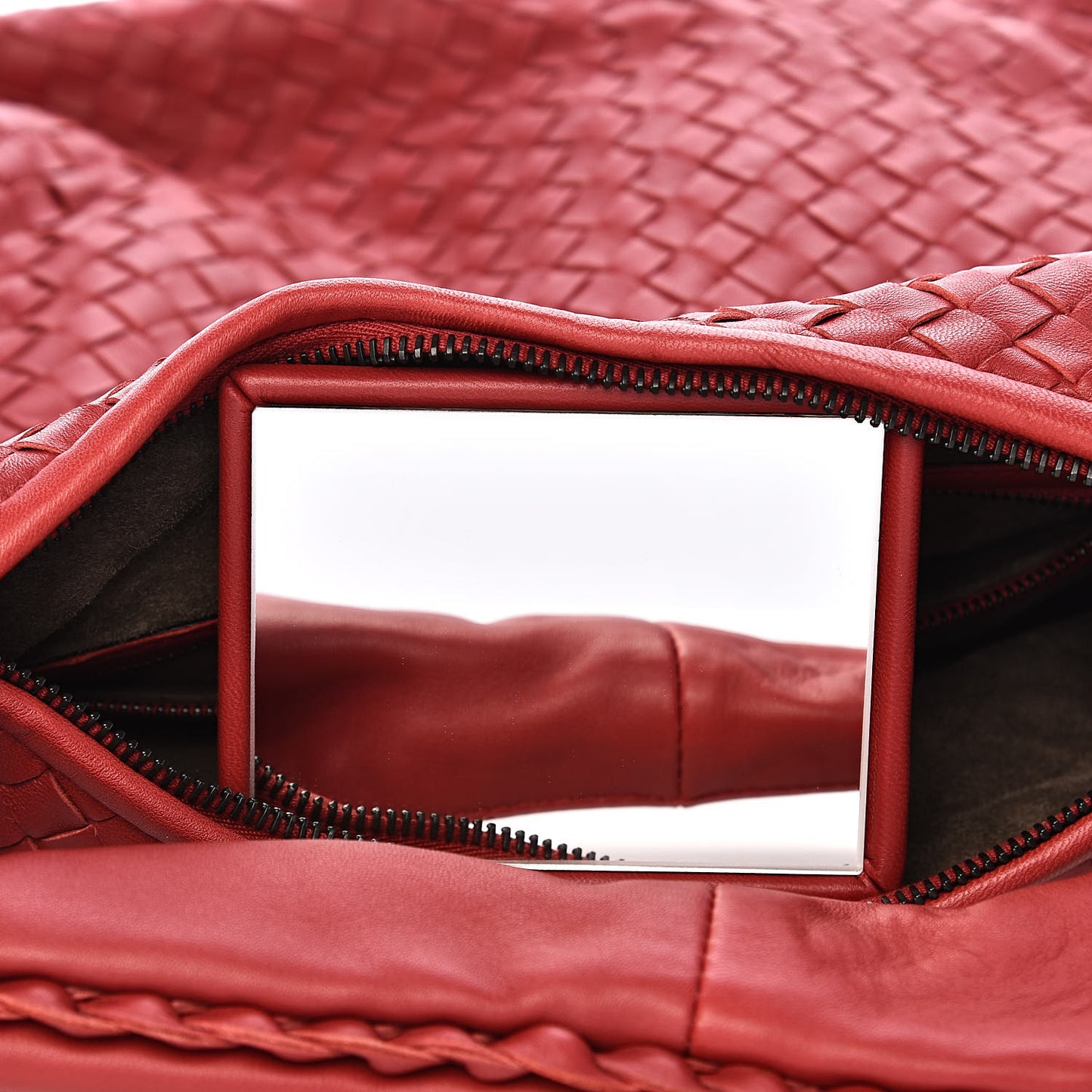 Nappa Intrecciato Large Belly Veneta Hobo Fraise