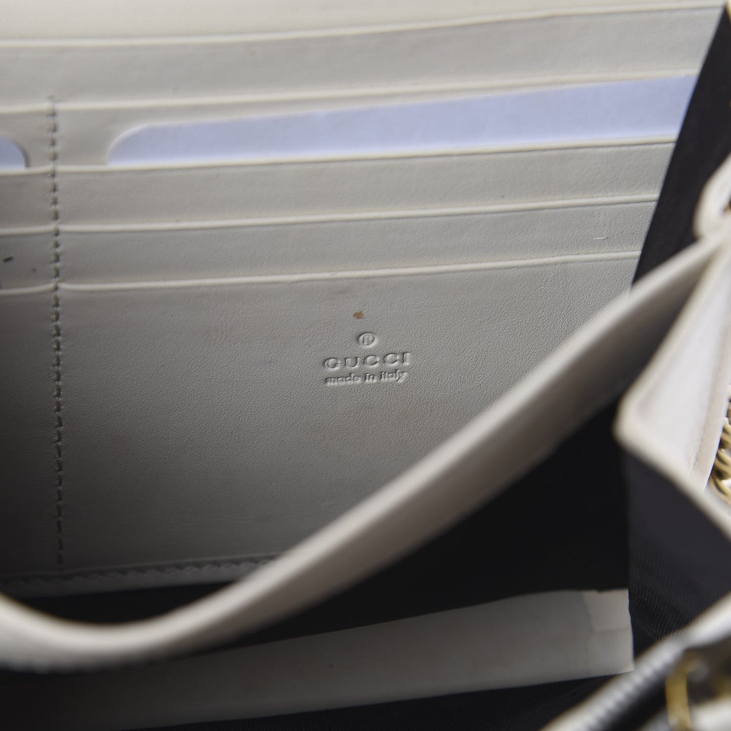 Calfskin Matelasse GG Marmont Chain Wallet Mystic White