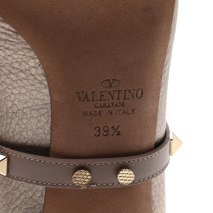 Valentino Garavani Metallic Pebbled Calfskin Rockstud Studwrap Strap 105mm Pumps 39.5 Skin Poudre 7 of 8
