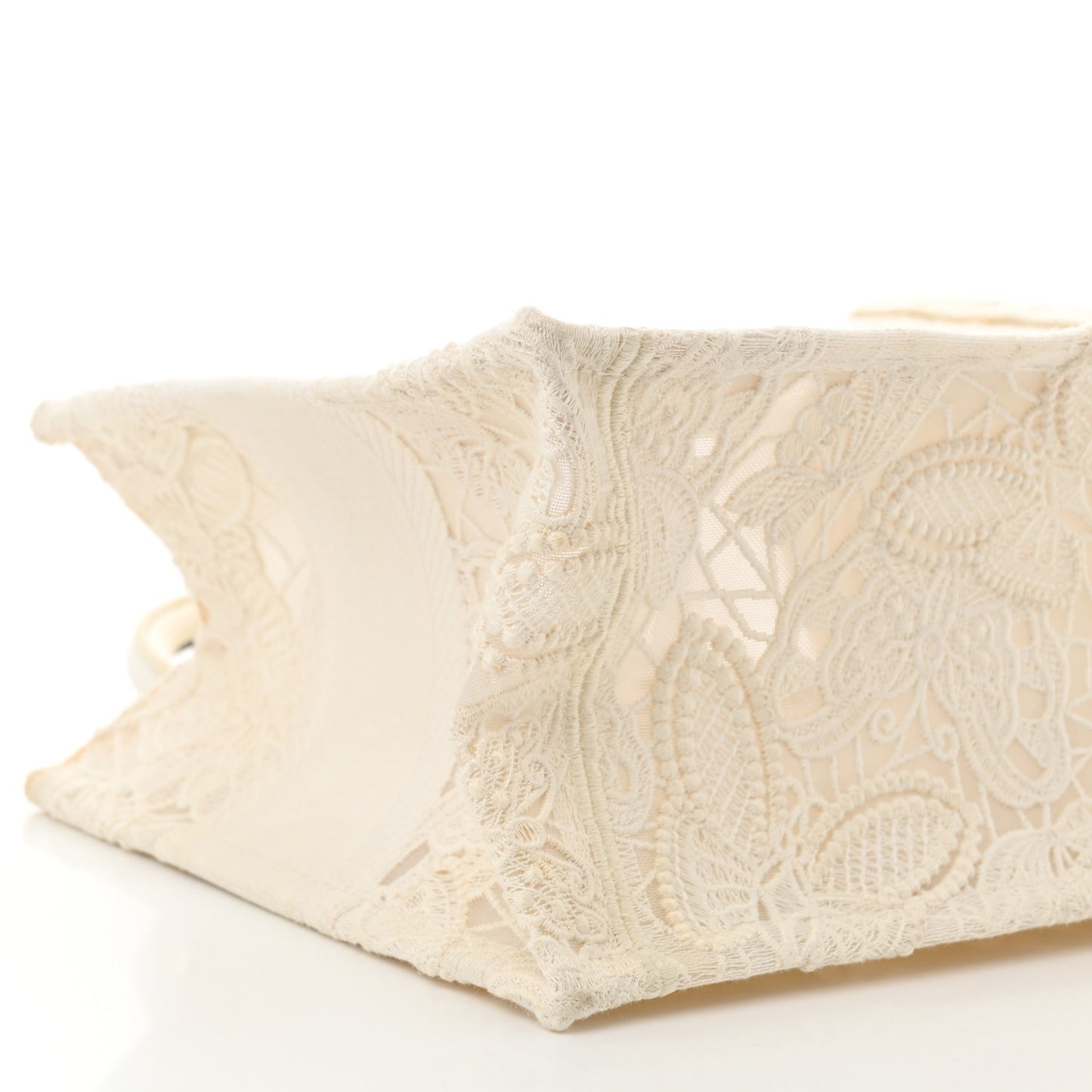 Embroidered 3D Macrame D-Lace Butterfly Small Book Tote White