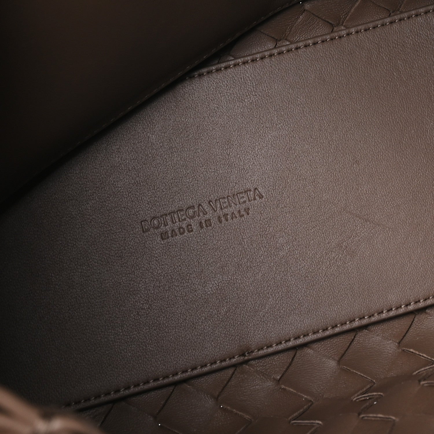 Bottega Veneta Nappa Intrecciato Medium Andiamo Shoulder Bag Taupe Grey 5 of 9