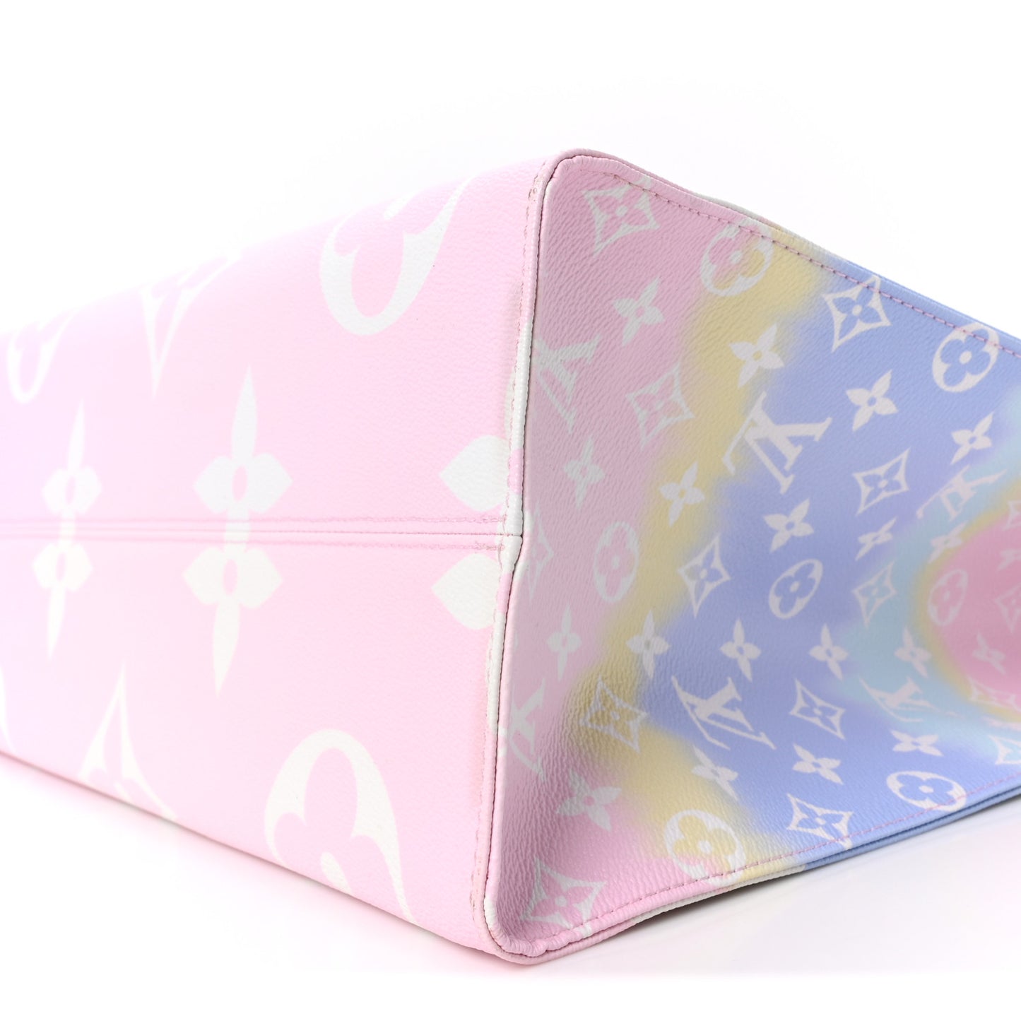 Monogram Escale Onthego GM Pastel