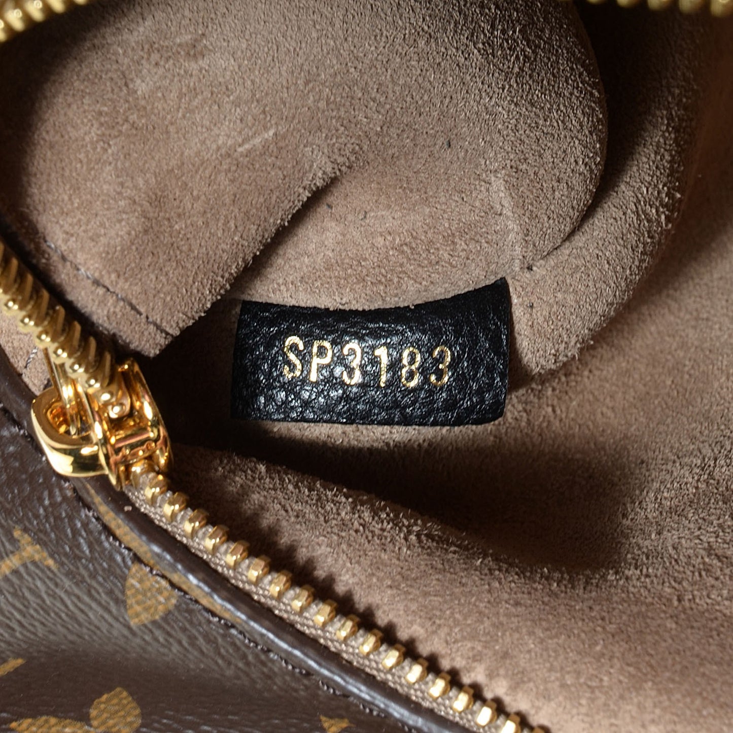 Monogram W PM Black