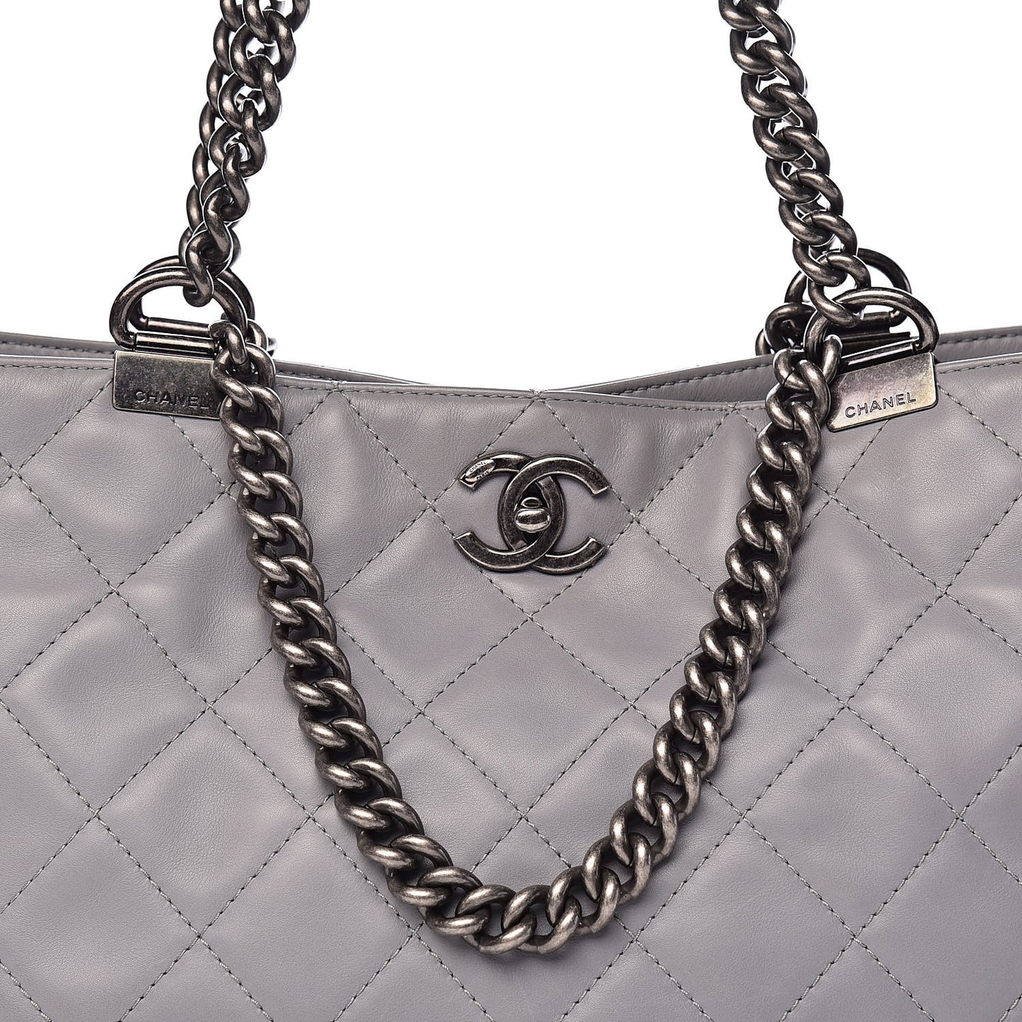 Calfskin Quilted Large Shopping In Chains Tote Light Grey