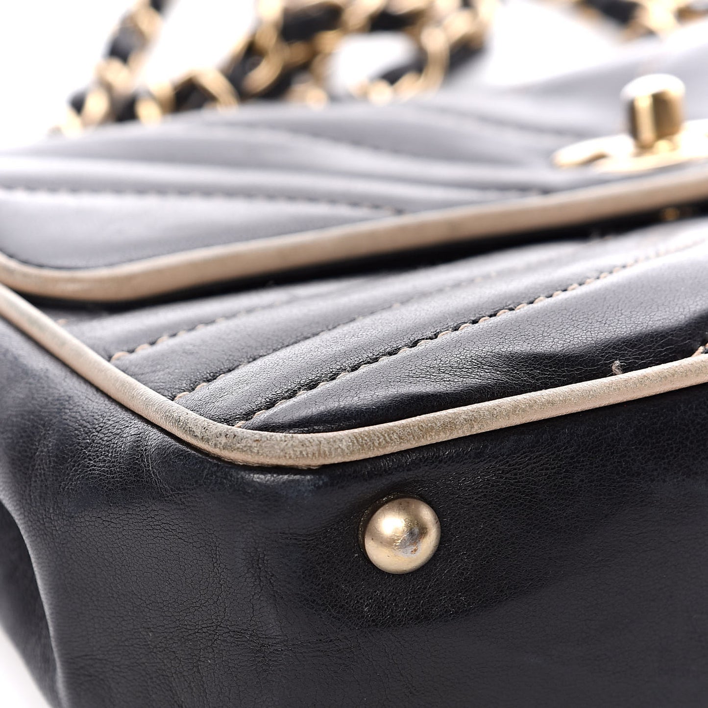 Lambskin Chevron Small Single Flap Bag Black Beige