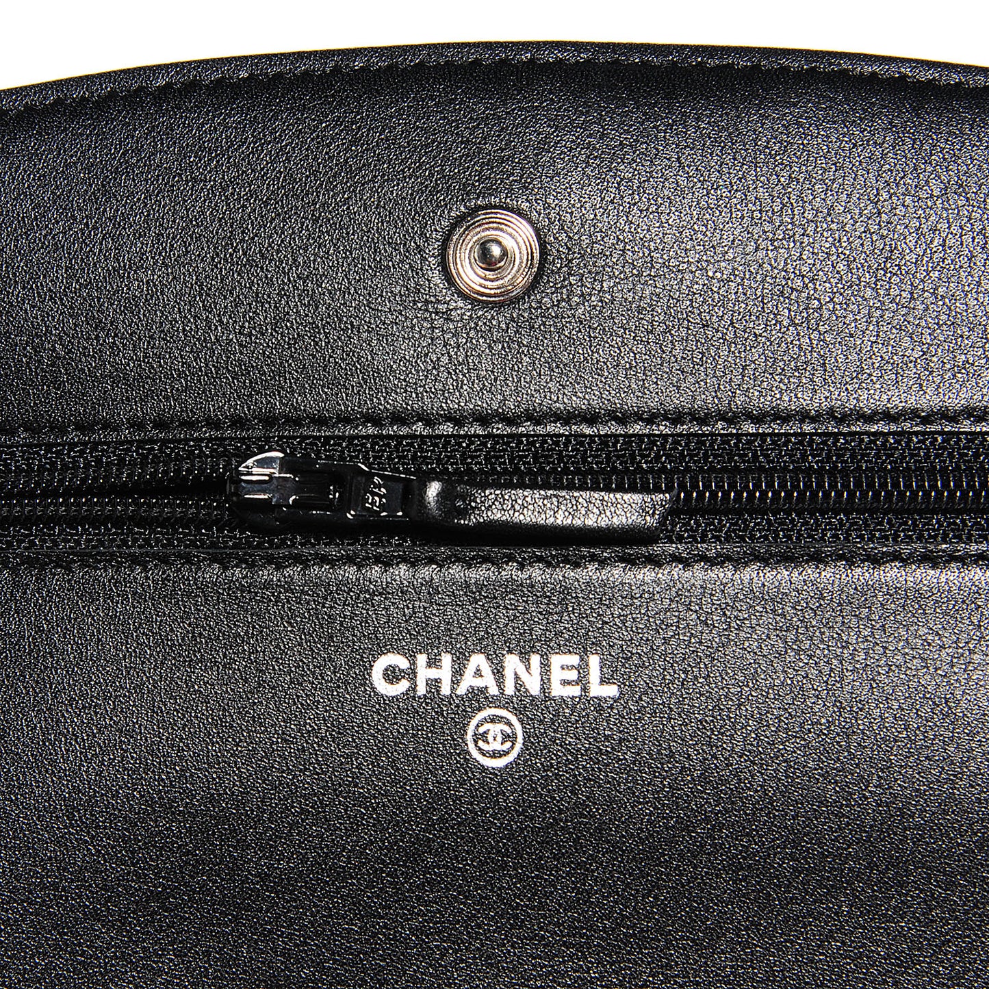 Patent Quilted Brilliant Wallet On Chain WOC Black