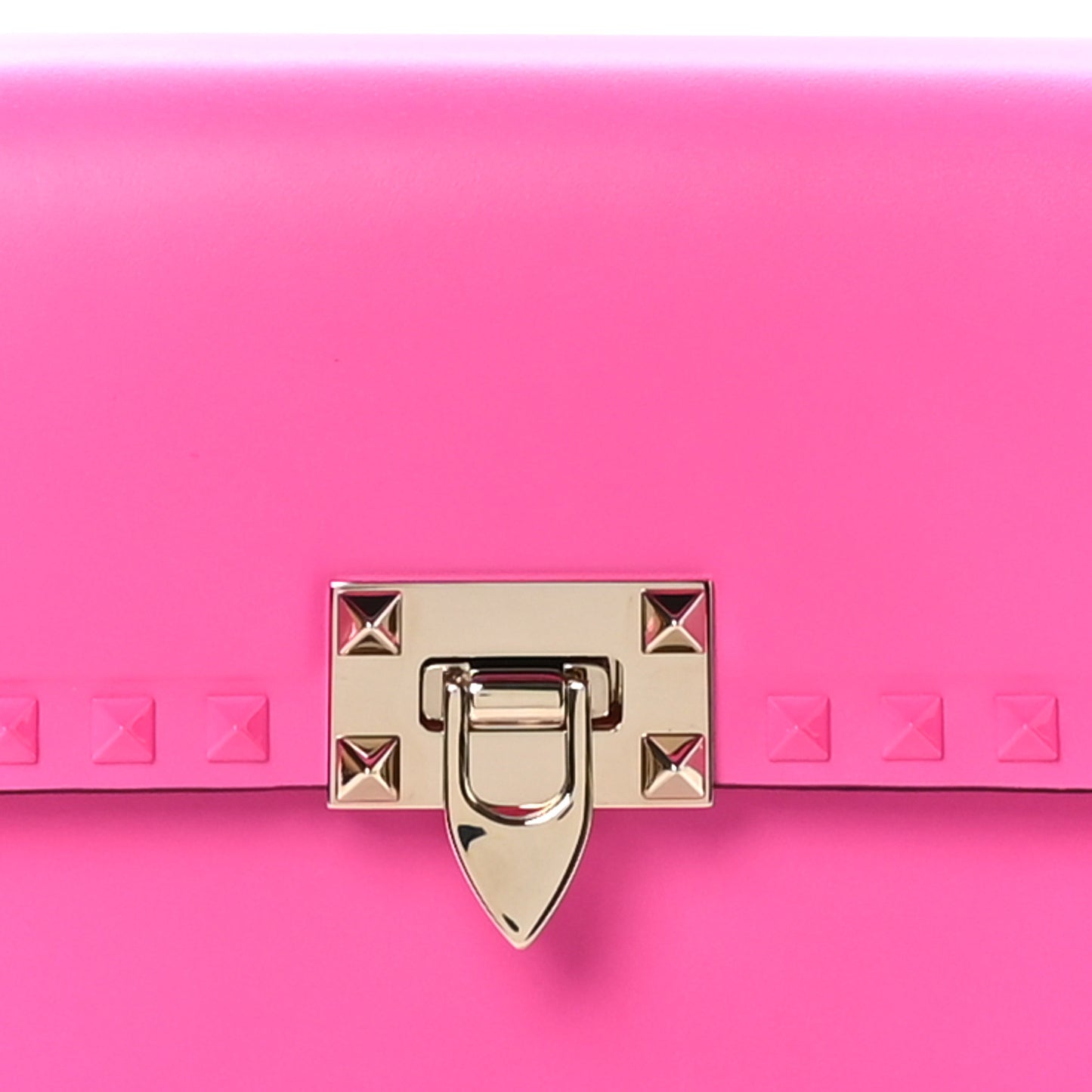 Smooth Calfskin Enamel Tonal Rockstud23 Shoulder Bag Pink PP