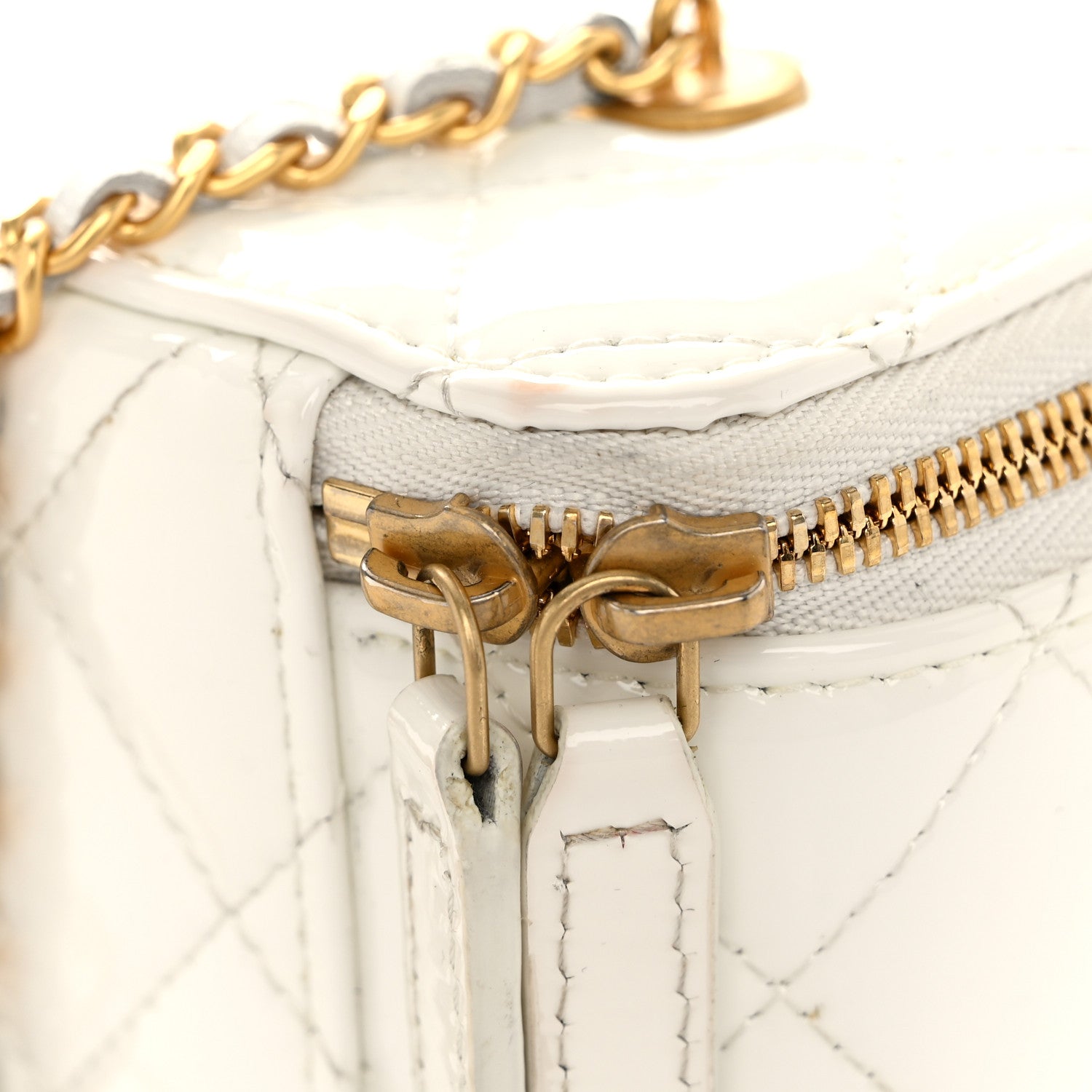 Chanel Patent Enamel Quilted Small Coco Hearts Vanity Case With Chain White 11 of 11