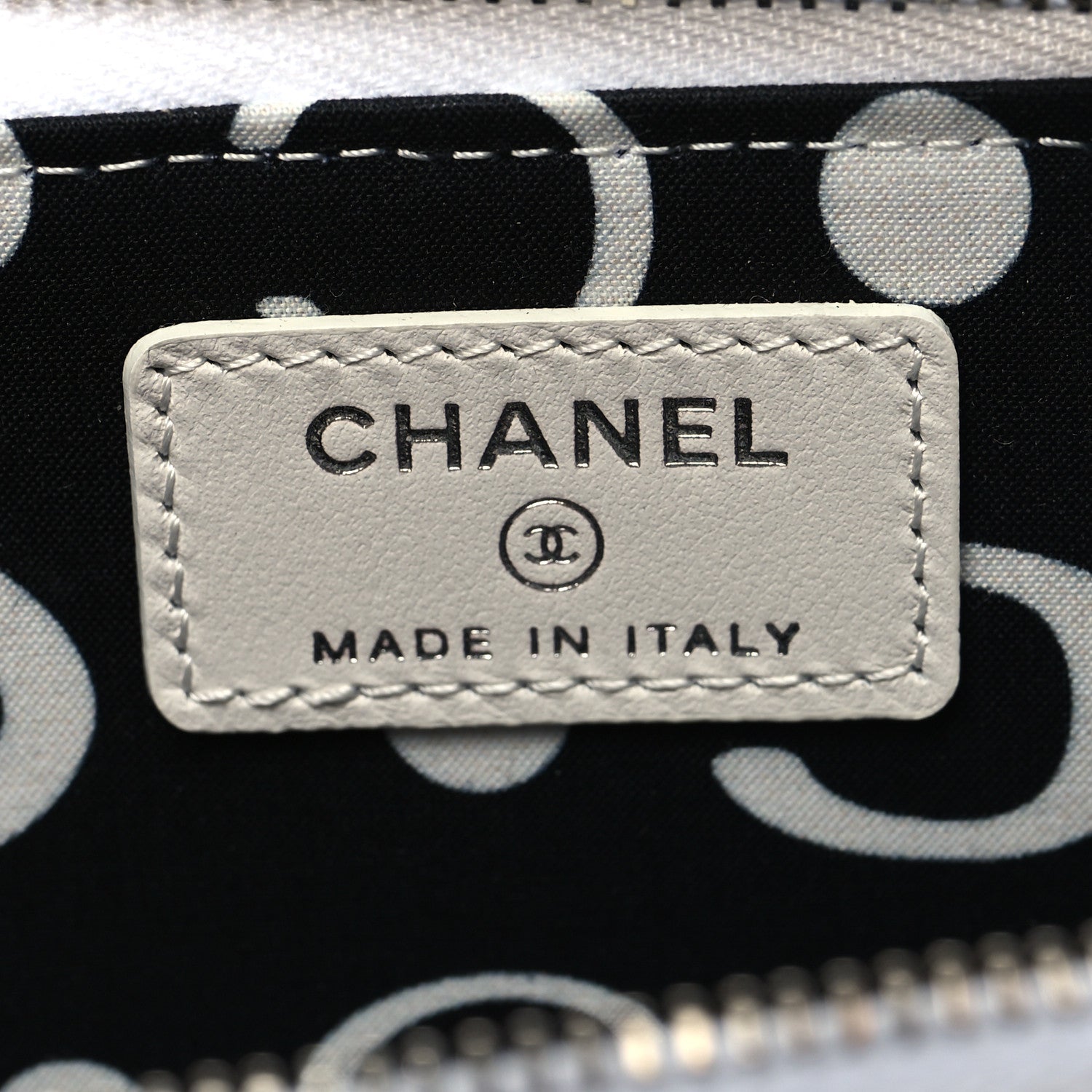 Chanel Caviar Quilted CC Logo Zip Around Card Holder White 6 of 9