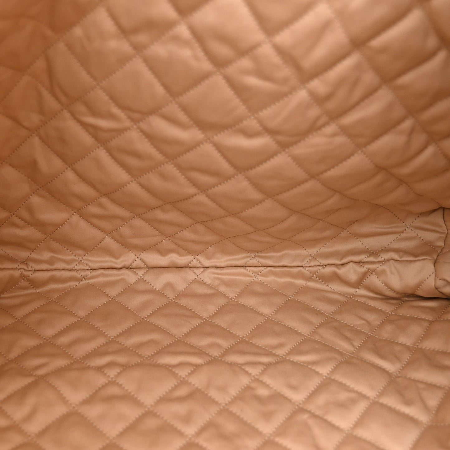 Calfskin Quilted Chanel 22 White