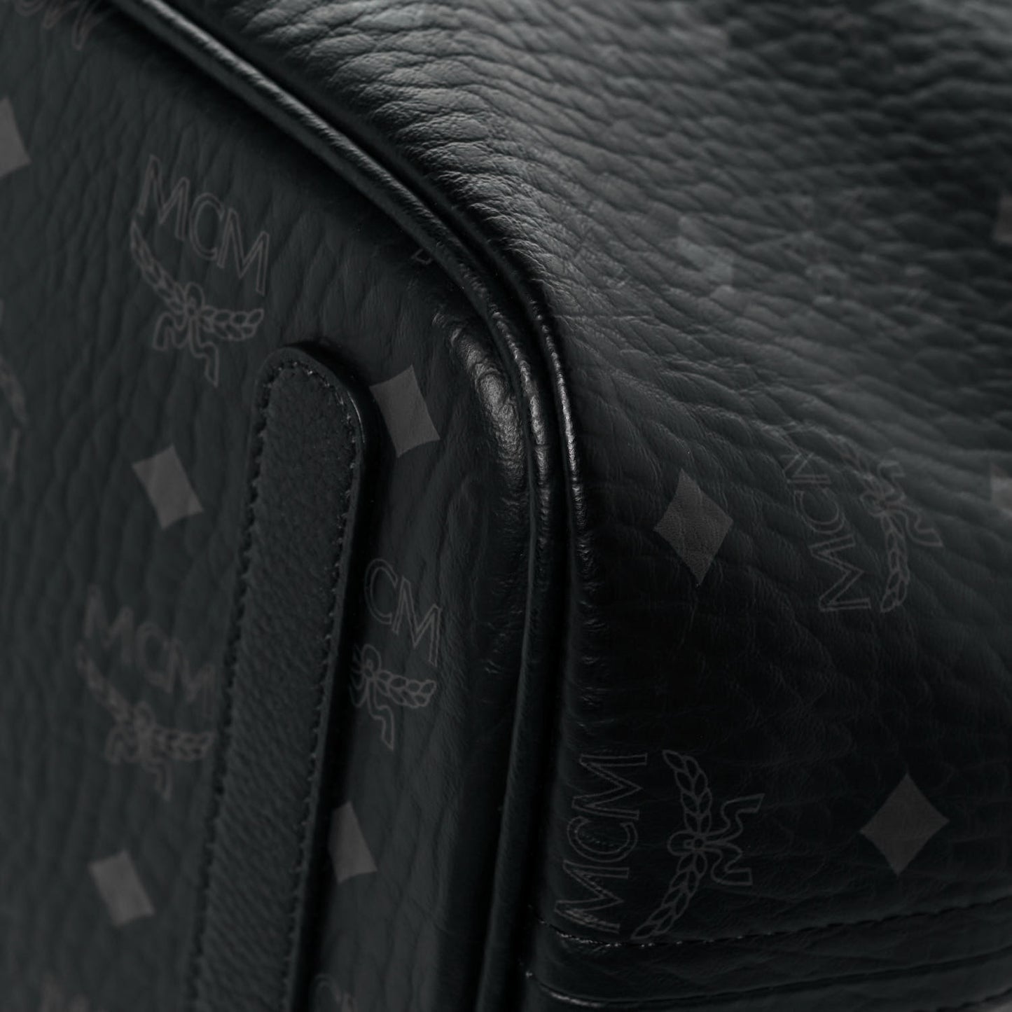 Visetos Medium Liz Reversible Shopper Tote Black
