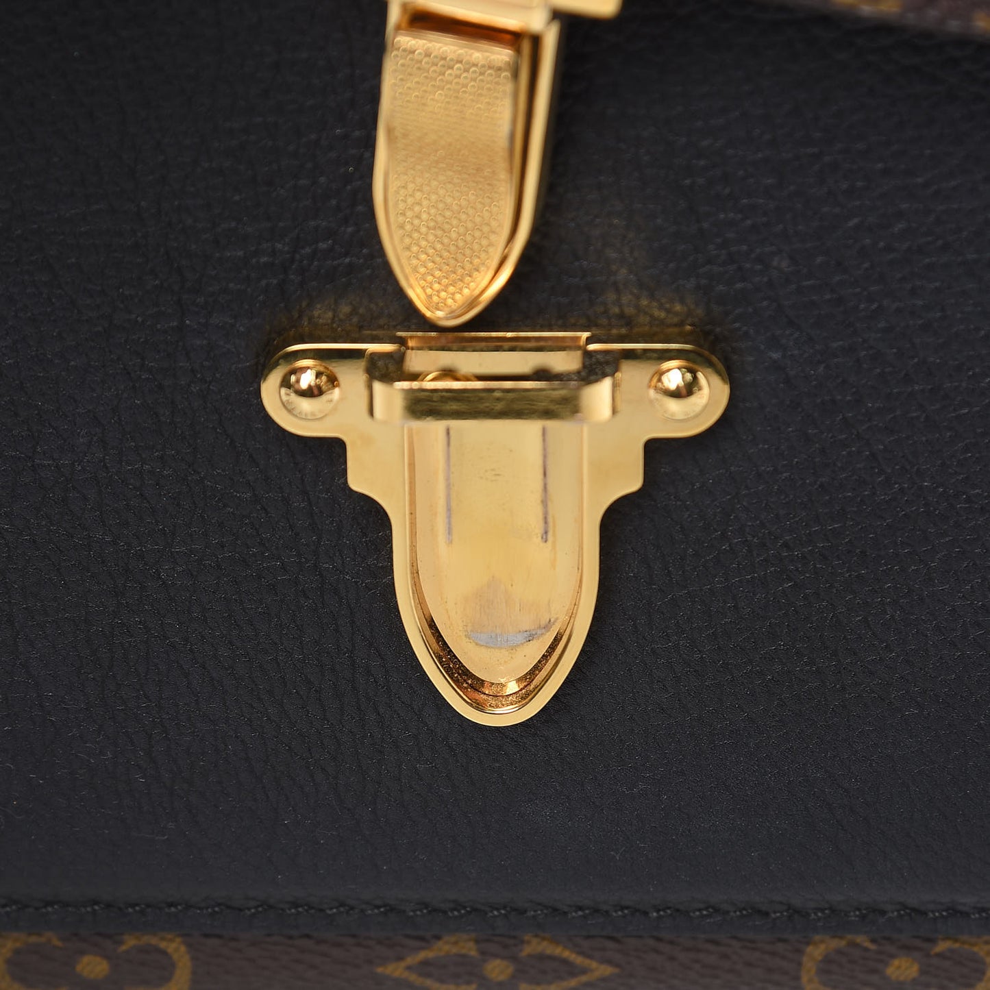Monogram Victoire Black