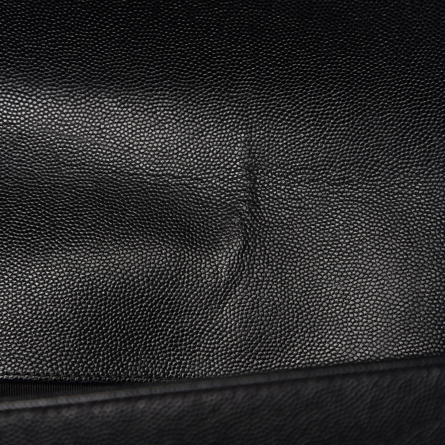 Caviar Quilted Medium Boy Flap Black