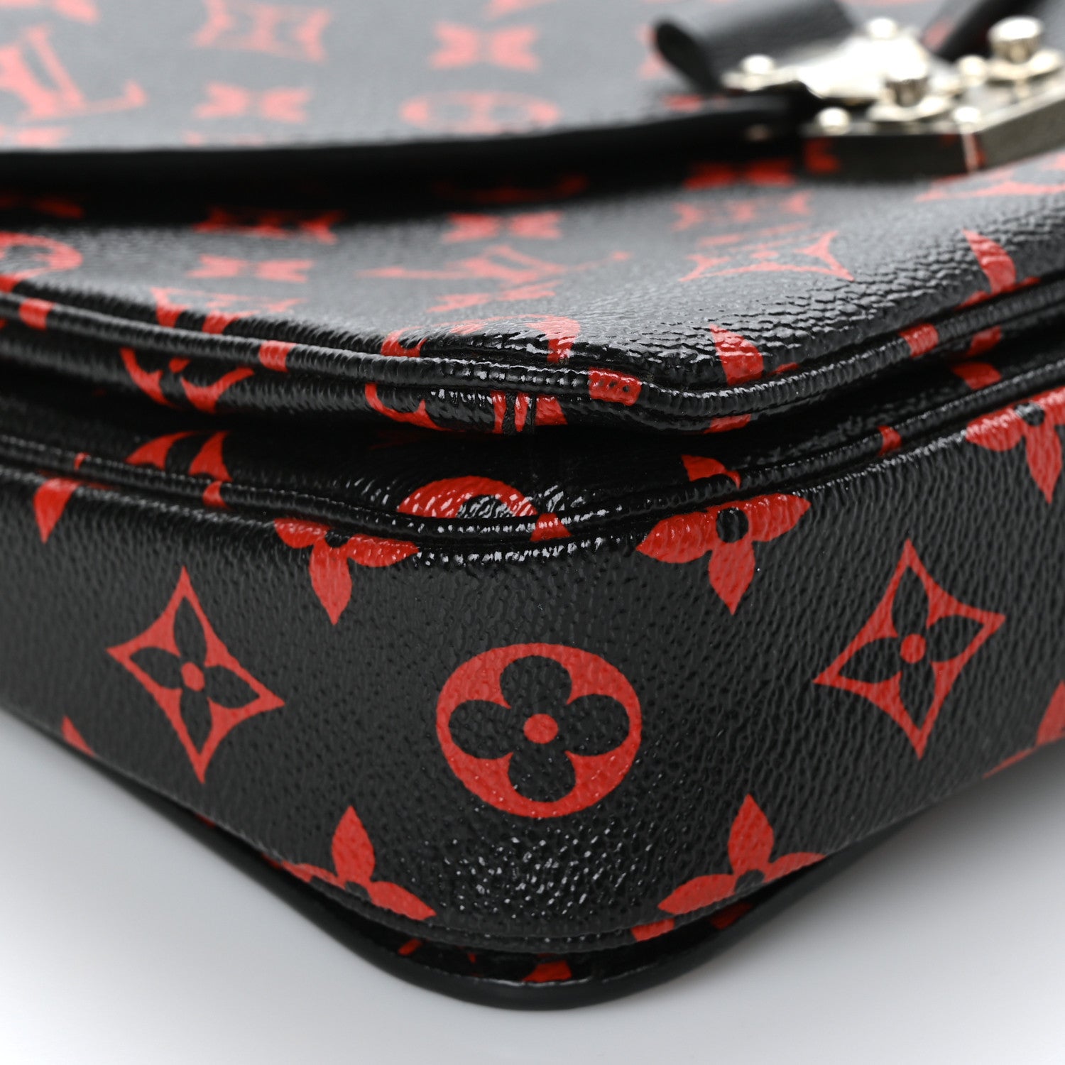 Louis Vuitton Monogram Infrarouge Pochette Metis 7 of 8